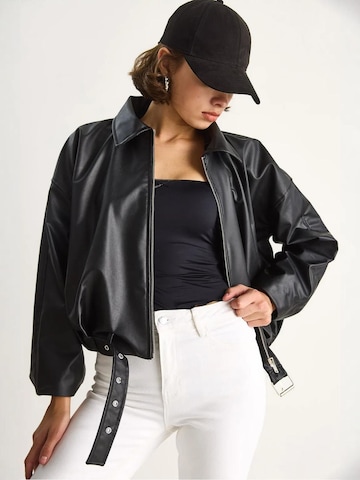 Bianco Lucci Tussenjas in Zwart