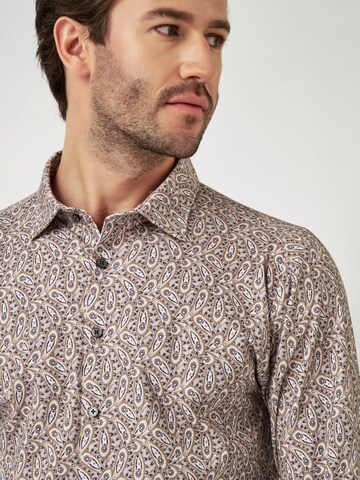 Coupe slim Chemise DESOTO en beige
