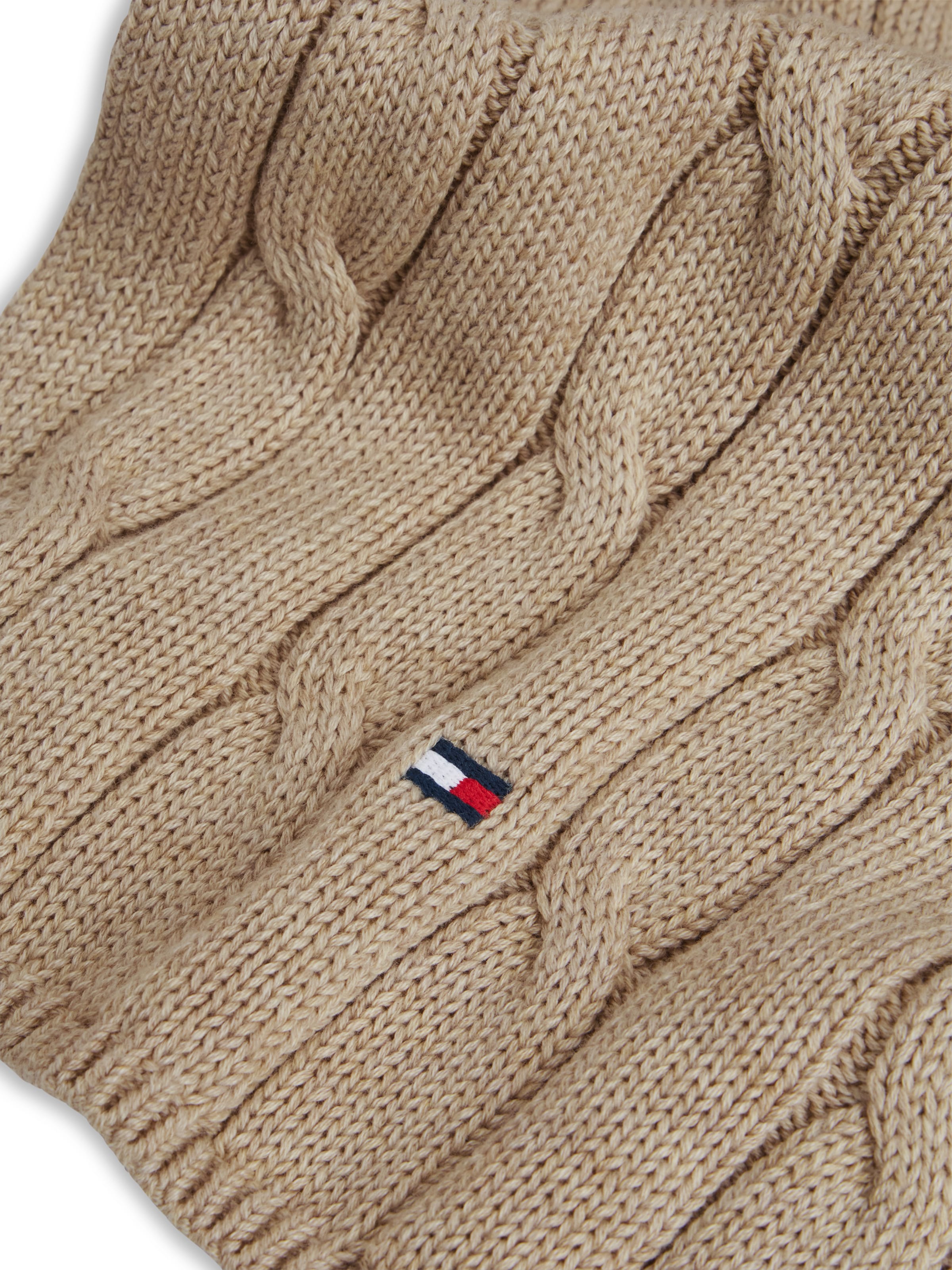 Fular 'ESSENTIAL' de la TOMMY HILFIGER pe bej