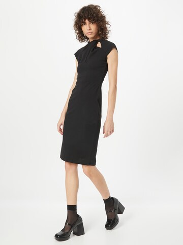 Robe Lipsy en noir : devant