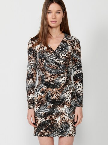 Robe fourreau KOROSHI en marron : devant