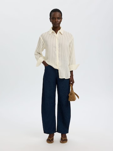 SELECTED - Blusa en blanco