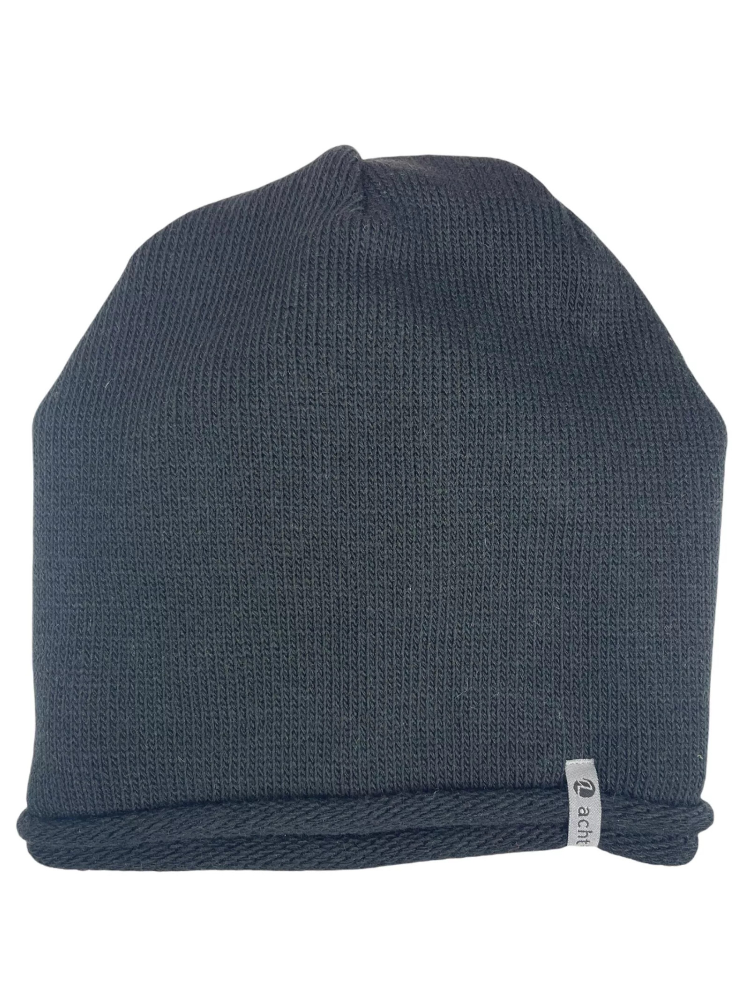 Kumixi Beanie in Black