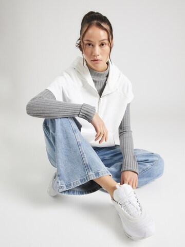 s.Oliver Sweatshirt in White