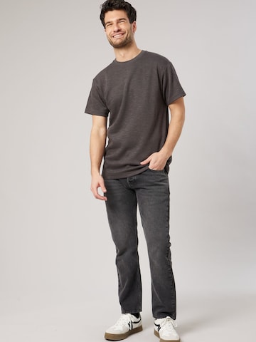 T-Shirt Deeluxe en gris