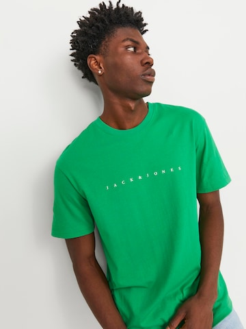 JACK & JONES Koszulka 'STAR' w kolorze zielony