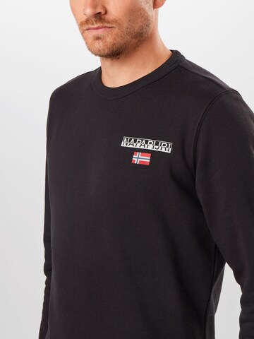 NAPAPIJRIRegular Fit Sweater majica 'B-Ice' - crna boja