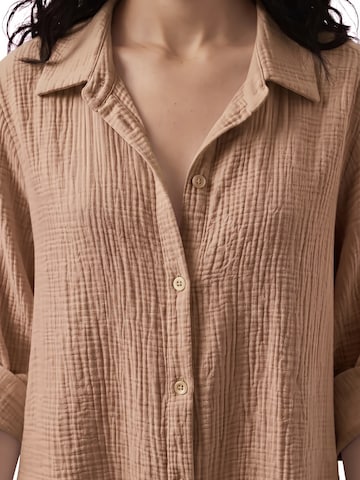 TorWeit Oversizeshirt 'Essential Cotton Shirt'‌‌‌‌ in Beige