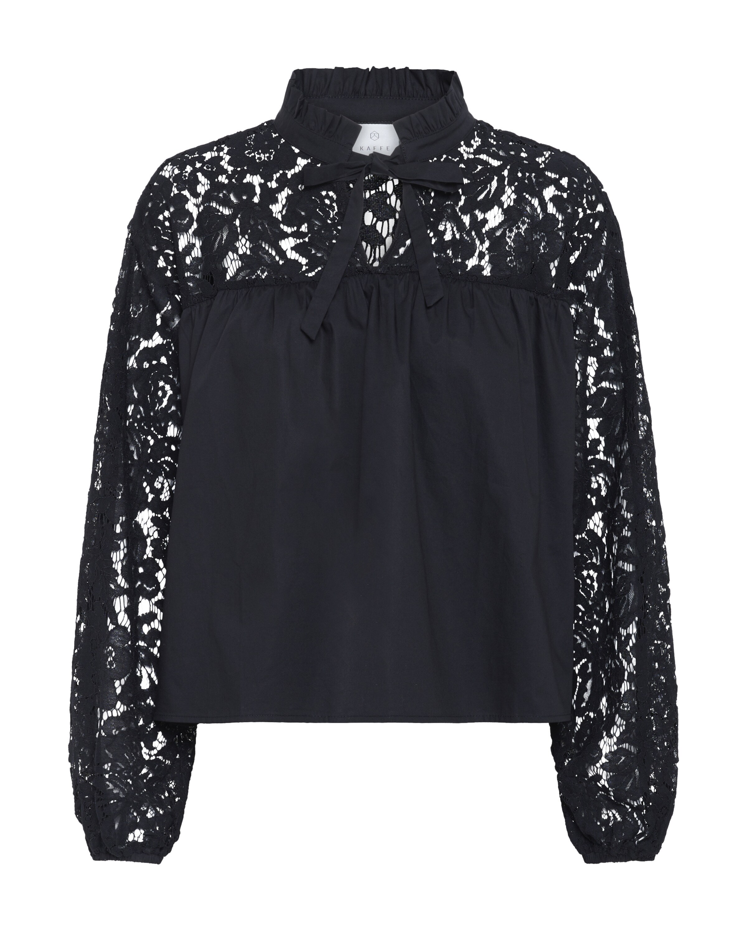 Kaffe Blouse in Black: front
