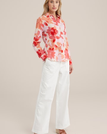WE Fashion Loose fit Trousers in White