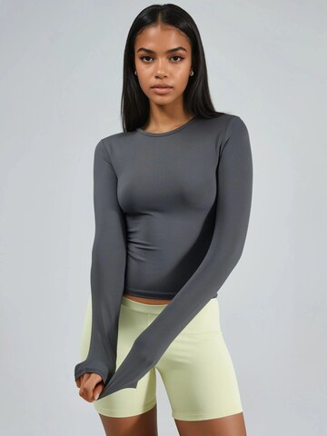 Busem Shirt in Grey: front