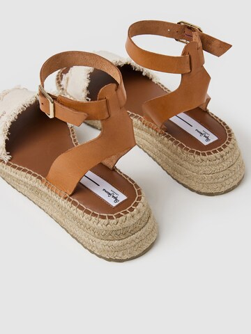 Pepe Jeans Sandale 'KATE' in Braun