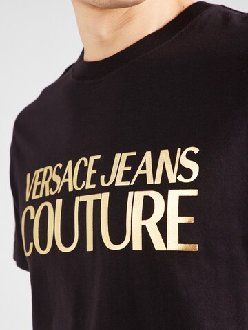 Versace Jeans Couture Футболка 'INSTIT THICKFOIL' в Черный
