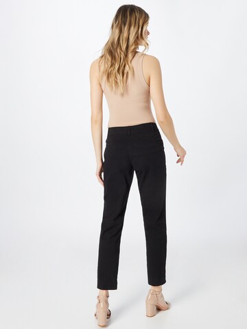 Coupe slim Pantalon 'Mette' Kaffe en noir