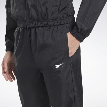 Reebok Sportovní souprava – černá