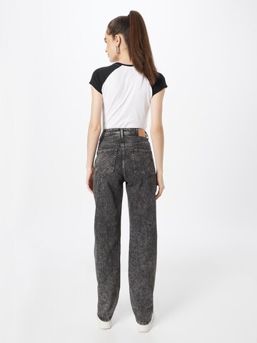 WEEKDAY Loosefit Jeans 'Rowe' in Zwart