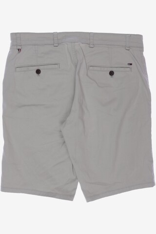 Tommy Jeans Shorts in 31 in White