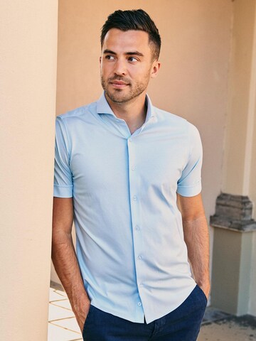 Suitable Slim fit Button Up Shirt in Blue