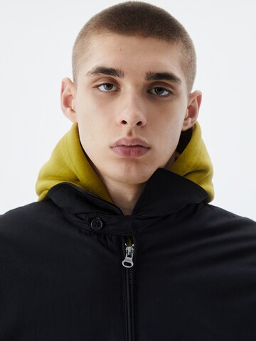 Pull&Bear Between-Season Jacket in Black