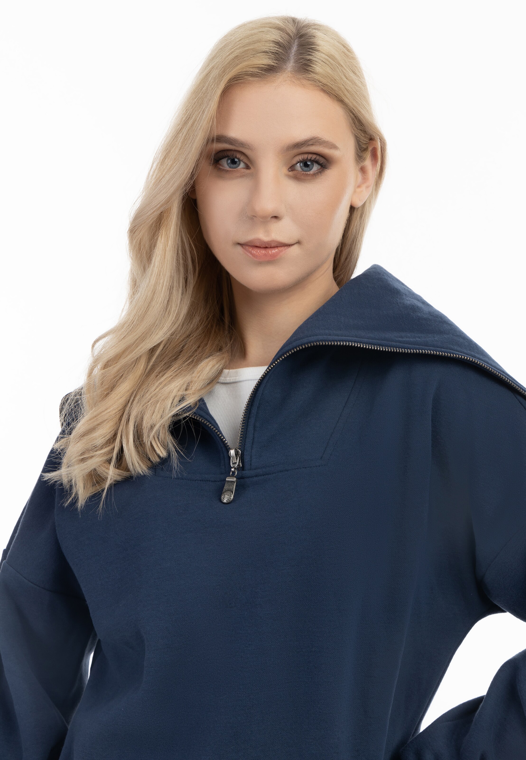 DreiMaster Vintage Mikina 'Idem' - Modrá