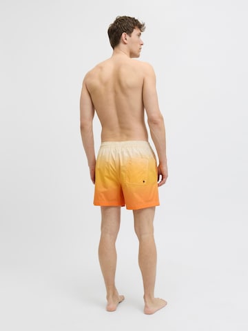 JACK & JONES Badeshorts in Orange