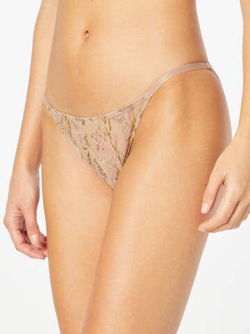 Slip ETAM en beige : devant