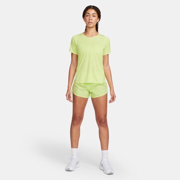 NIKE Regular Workout Pants 'Fast Tempo' in Green
