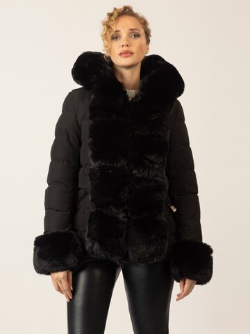 APART Winterjacke in Schwarz: Vorderseite