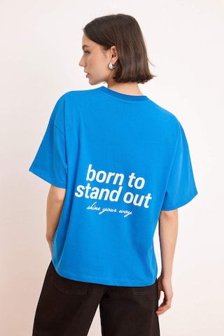 Trendyol Shirt in Blue: front