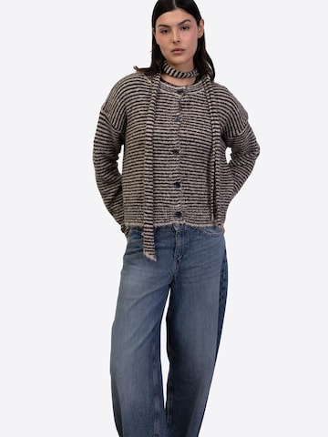 BROKE + SCHÖN Knit Cardigan in Brown
