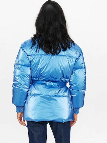 Veste d’hiver 'Karo' NÜMPH en bleu