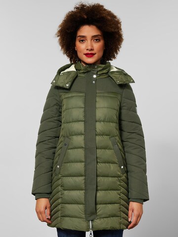 STREET ONE Winter Coat in Green: front