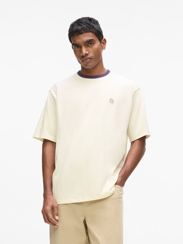 Karl Lagerfeld Тениска в бежово: отпред