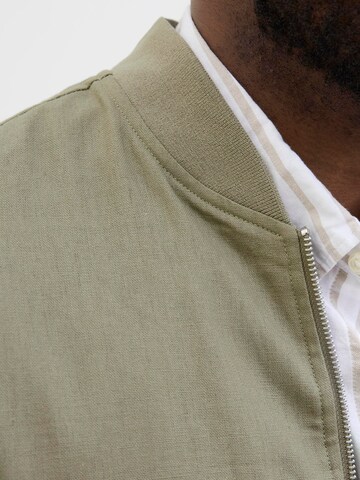 Veste mi-saison Jack & Jones Plus en vert