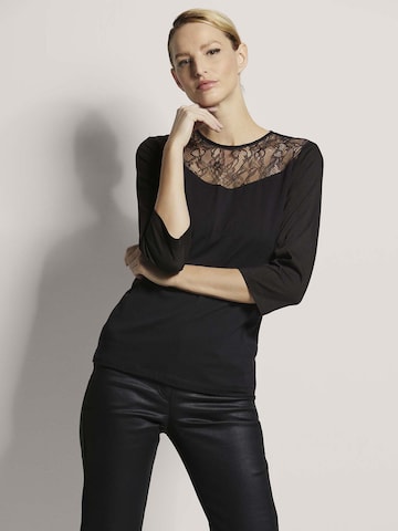 T-shirt MADELEINE en noir : devant