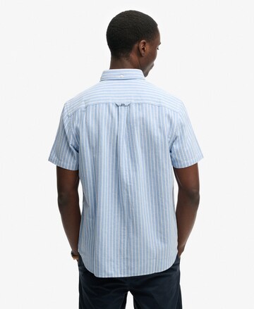 Coupe regular Chemise Superdry & Co en bleu