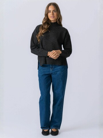 Pull-over ' Emma Knit ' TEESHOPPEN en gris