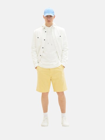 TOM TAILOR Regular Shorts in Gelb