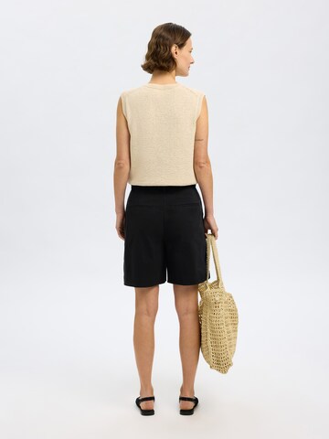 Loosefit Pantaloni chino 'SLFVienna' di SELECTED FEMME in nero