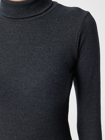 Happiness İstanbul Neulemekko värissä sininen