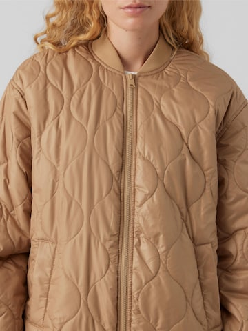 VERO MODA Between-Season Jacket in Brown