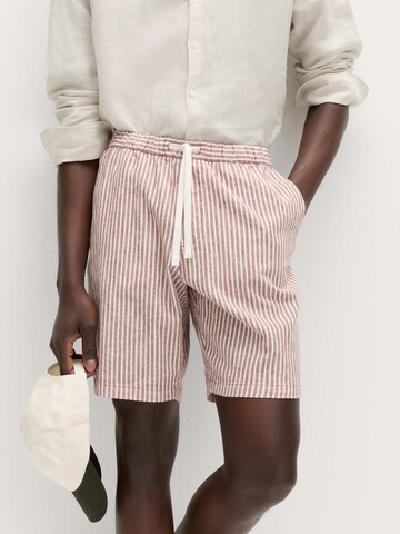 Marks & Spencer Regular Hose in Beige: Vorderseite