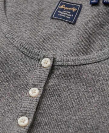 Superdry Top in Grey