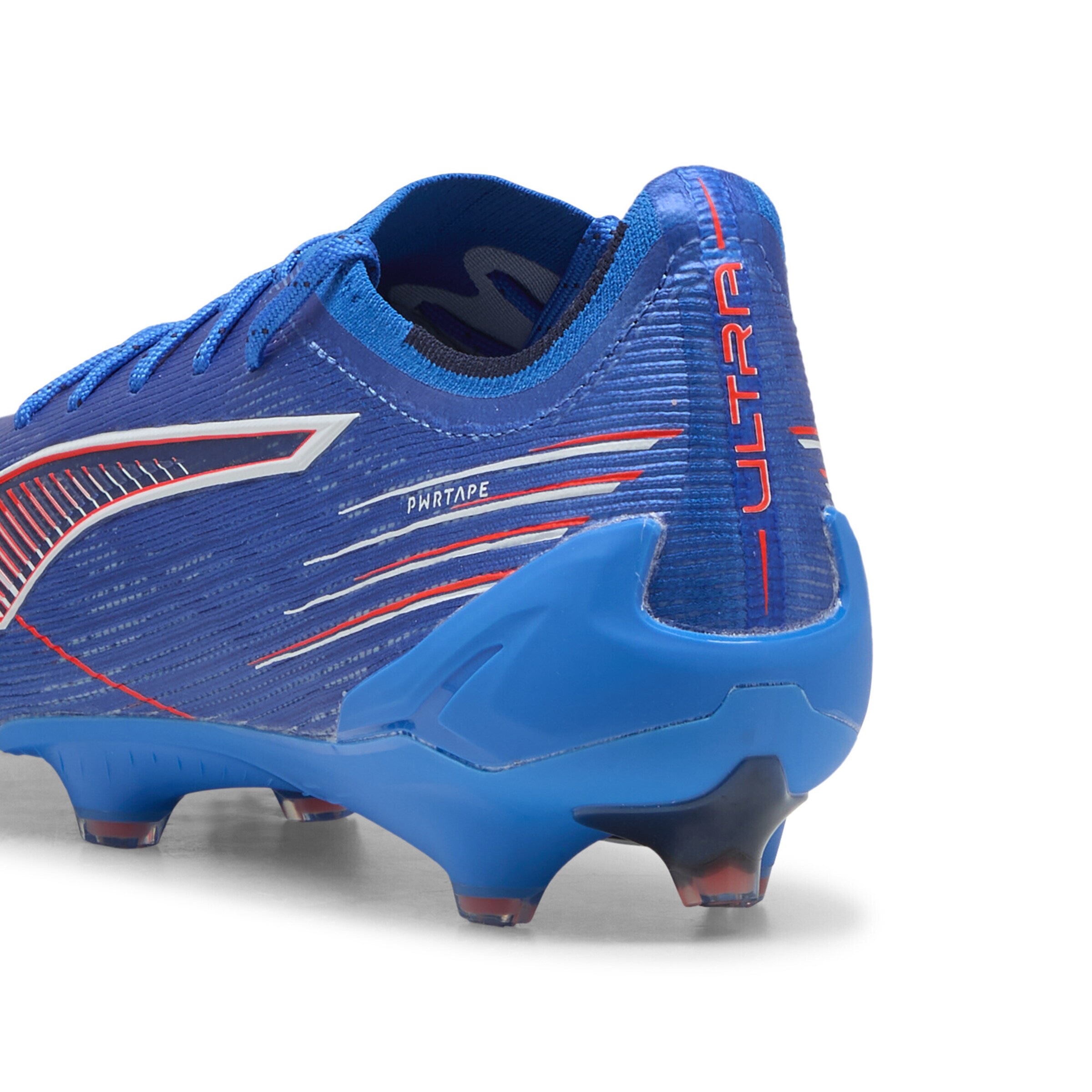 PUMA Soccer shoe 'Ultra 6 Ultimate' in Blue