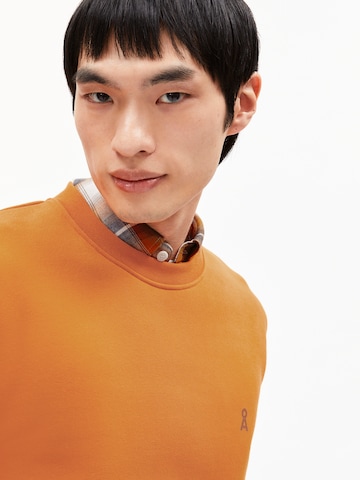 ARMEDANGELS Sweatshirt in Oranje