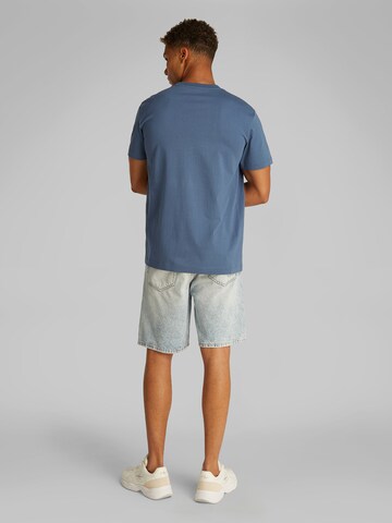 Calvin Klein Jeans T-shirt i blå