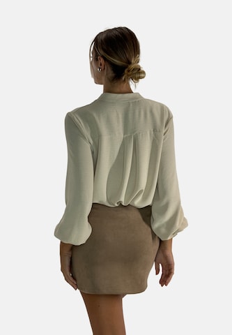 Elara Blouse in Beige