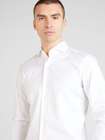 BOSS - Ajuste estrecho Camisa de negocios ' H-Hank ' en blanco