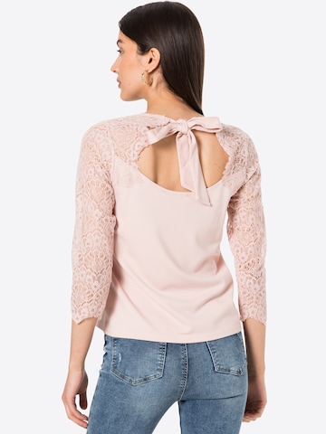 ABOUT YOU Shirt 'Ruby' in Roze