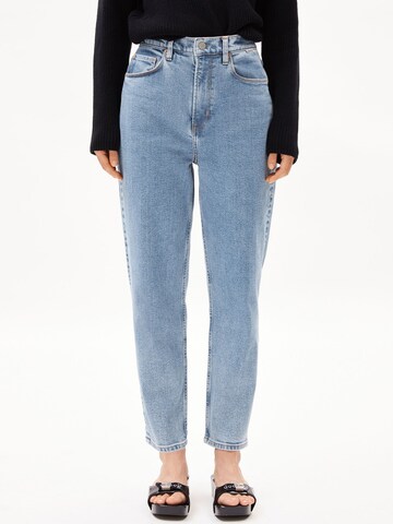 ARMEDANGELS Loose fit Jeans 'Mairaa' in Blue: front